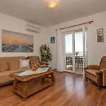 דירה Three-bedroom In *